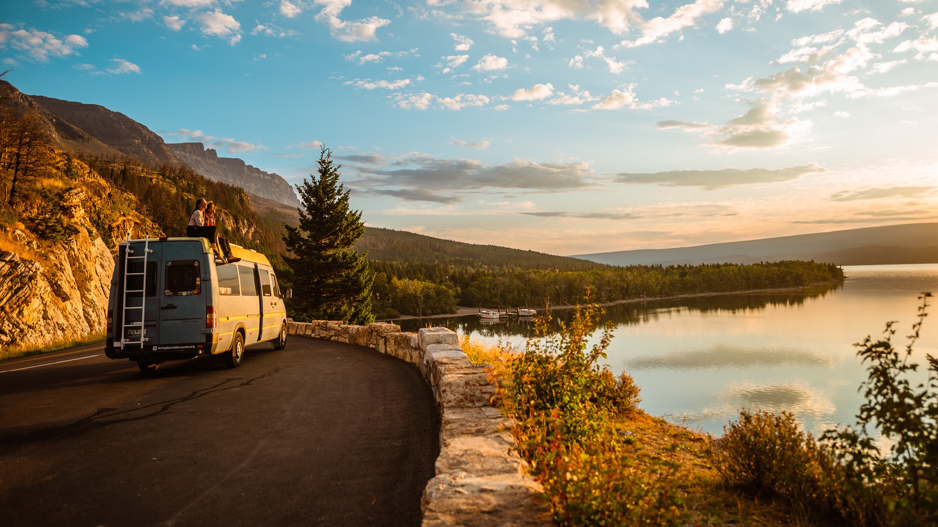 12 applications pour voyager en van aménagé ou en camping-car