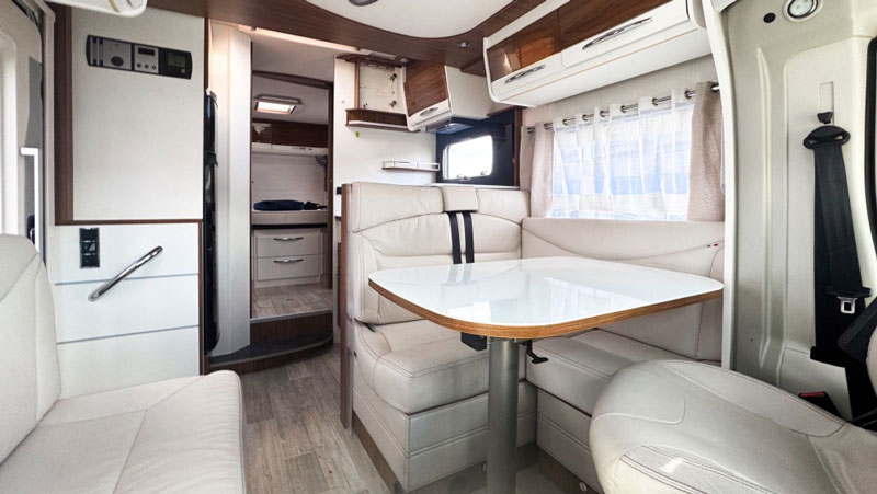 interieur camping car occasion