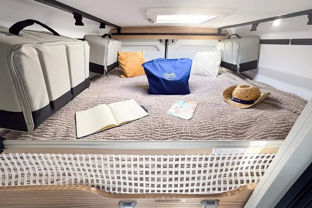 Roots-evasion-fourgon-Pilote-angers-interieur-4